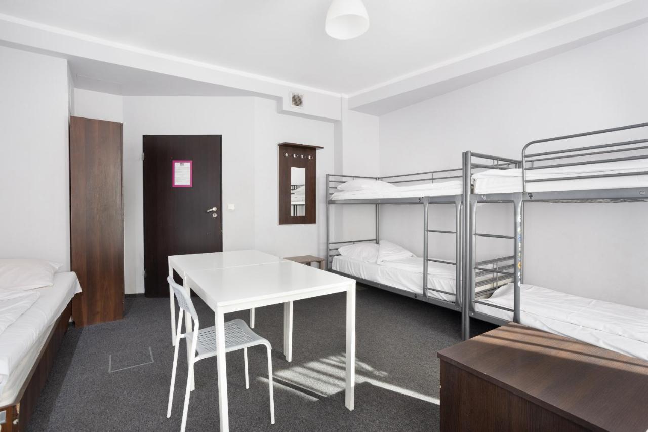 Shick Hostel 弗罗茨瓦夫 外观 照片