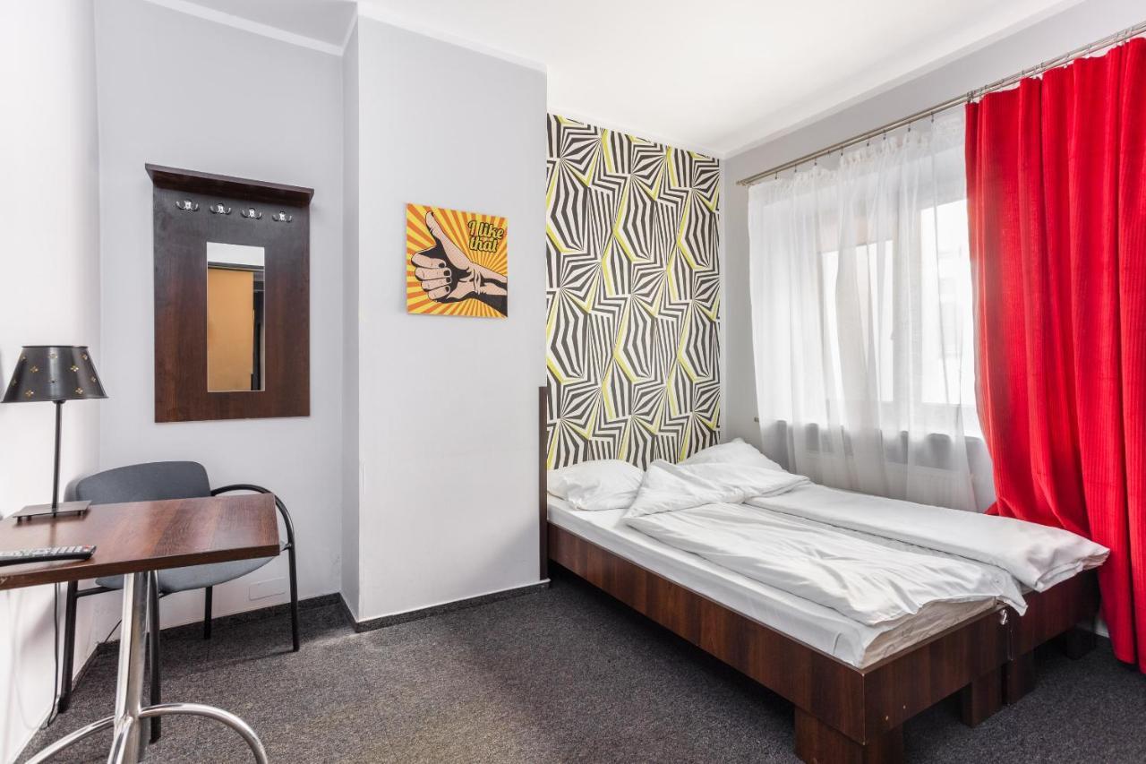 Shick Hostel 弗罗茨瓦夫 外观 照片