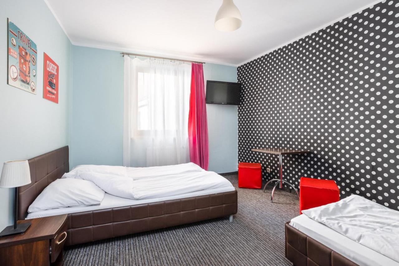 Shick Hostel 弗罗茨瓦夫 外观 照片